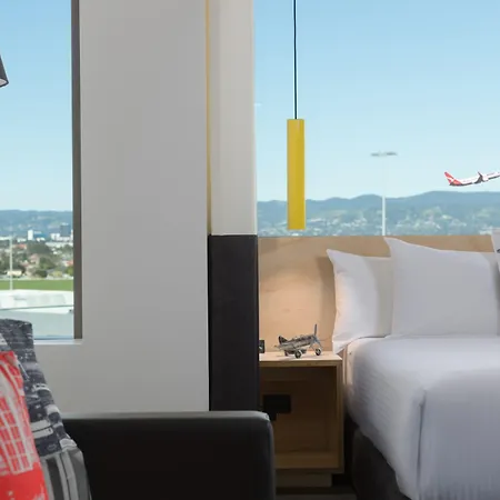 Atura Adelaide Airport Hotel Exterior photo