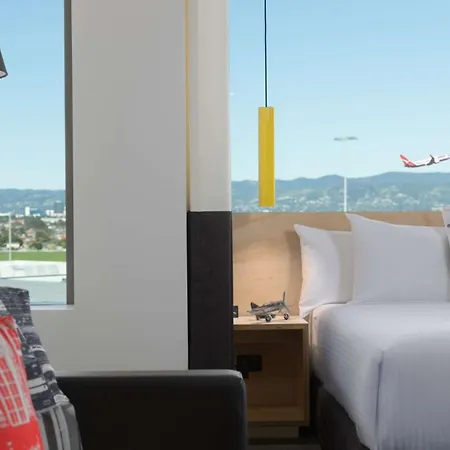 Atura Adelaide Airport Hotel Exterior photo