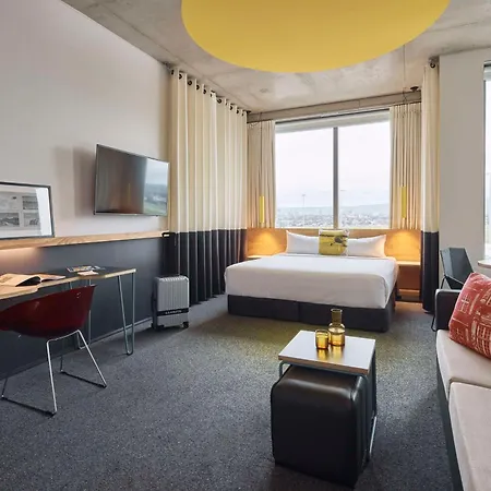 Atura Adelaide Airport Hotel Exterior photo