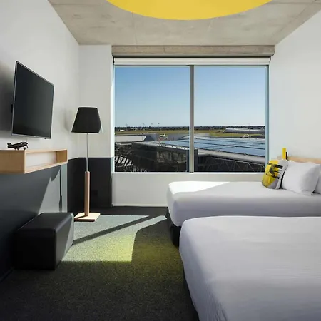 Atura Adelaide Airport Hotel Exterior photo